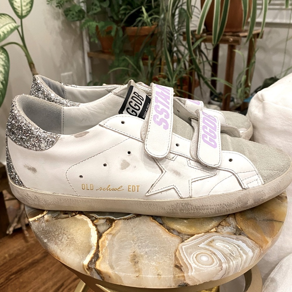 Old School Low Top Sneaker Size 9 (39)